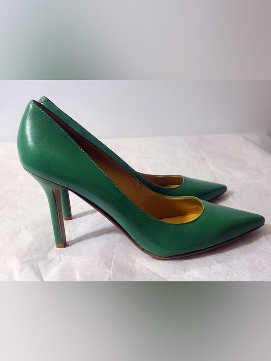 Nine West Shoes - Nine West - (Size 9) Green Pointy Women's Heels Shoes